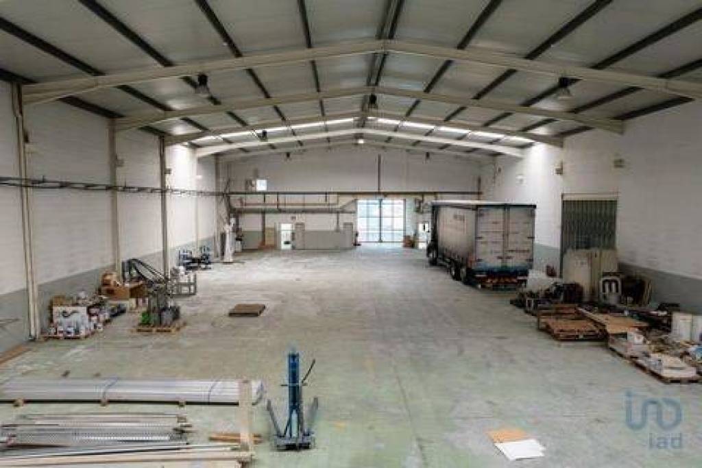 Espaço Comercial em Gafanha da Encarnação de 1182,00 m²