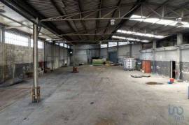 Armazém em Nogueira do Cravo e Pindelo de 1606,00 m²