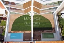 Moradia V4+1 com piscina e jardim, para venda, em Aveiro