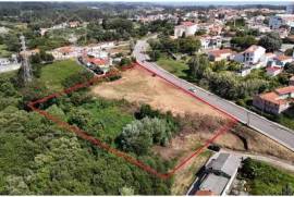 To Buy land in Espinho with PIP Approved for Commercial Zone. Porto
