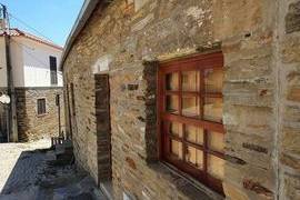 Casa de aldeia T3 em Açoreira de 234,00 m²