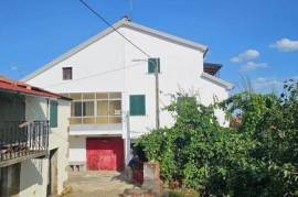 Casa T3 em Parada e Faílde de 128,00 m²