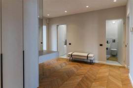 Apartment with 5 bedrooms for sale 155 sqm in Bucuresti, Herastrau area