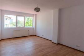 Villa in Bucharest, 9 rooms, production space