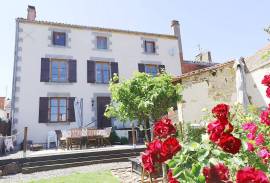 For Sale Pristine House in Bussiere-Poitevine 87
