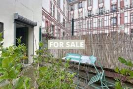 Business Premises For Sale with Apartment