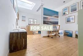 Business Premises For Sale with Apartment