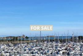 Recently Renovated House with Harbour Views