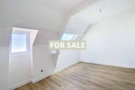 Recently Renovated House with Harbour Views