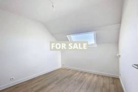 Recently Renovated House with Harbour Views