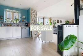 Detached Country House with Open View