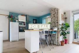 Detached Country House with Open View
