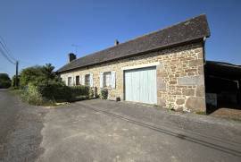 Detached Country Longere Style House with Outbuilding