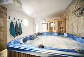 Hotel, Guest Accommodation and Leisure Business