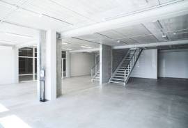 Commercial property in Rigas district for rent 3.740€