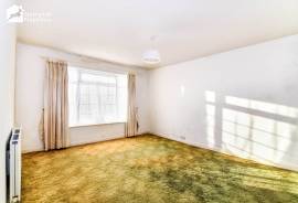 4 bedroom, Detached bungalow for sale