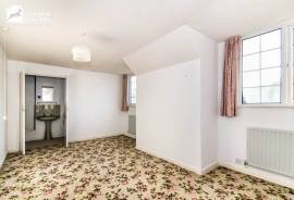 4 bedroom, Detached bungalow for sale
