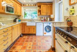 2 bedroom, Detached bungalow for sale