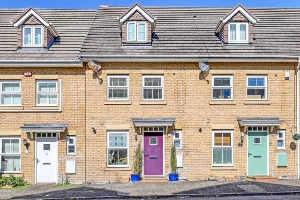 3 bedroom, Town house for sale