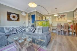 3 bedroom, Town house for sale