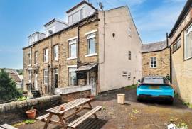 2 bedroom, End of terrace house for sale