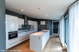Apartment for sale in Riga, 154.00m2