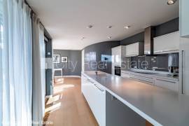 Apartment for sale in Riga, 154.00m2