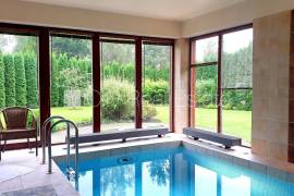 Detached house for rent in Jurmala, 450.00m2