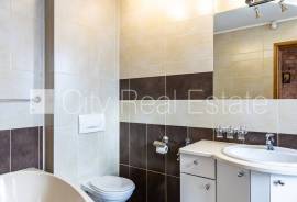 Apartment for sale in Riga, 121.30m2