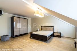 Apartment for sale in Riga, 260.10m2