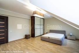 Apartment for sale in Riga, 260.10m2