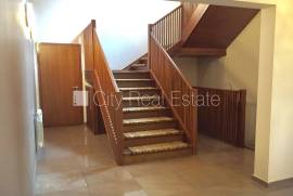 Apartment for sale in Riga, 260.10m2