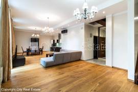 Apartment for sale in Riga, 260.10m2
