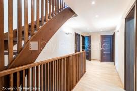 Apartment for sale in Riga, 260.10m2