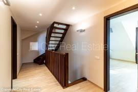 Apartment for sale in Riga, 260.10m2