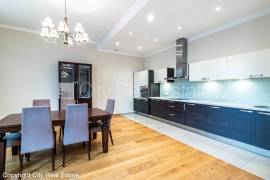 Apartment for sale in Riga, 260.10m2