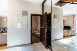 Apartment for sale in Riga, 260.10m2