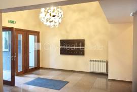 Apartment for sale in Riga, 260.10m2