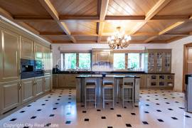 Apartment for rent in Jurmala, 190.00m2
