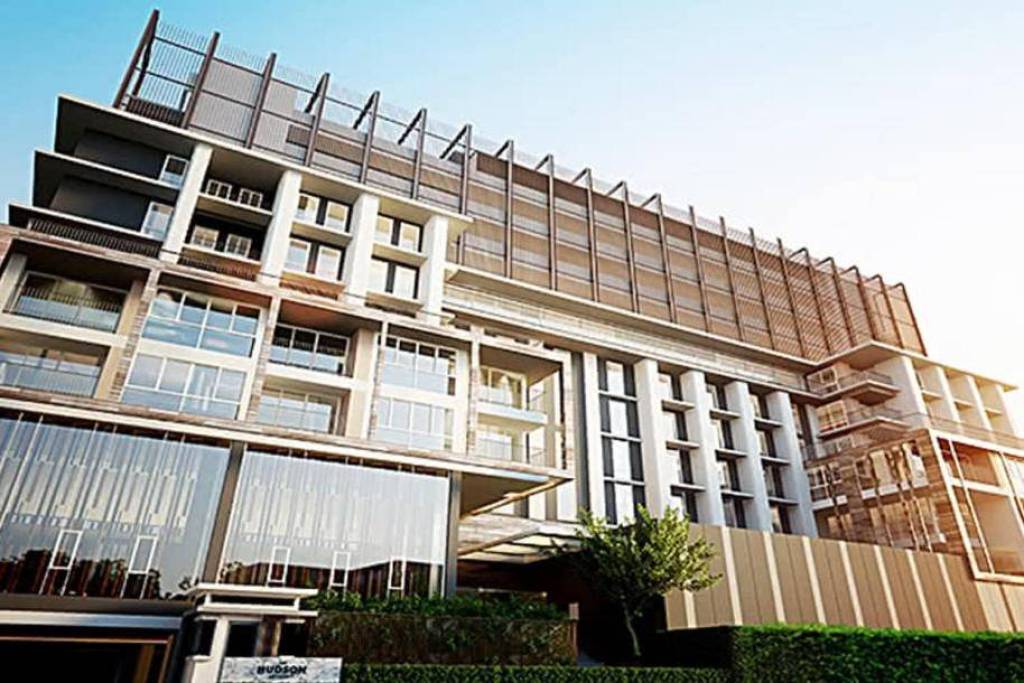 The Hudson Sathorn 7- Luxury Large Three Bedrooms Condo for Sale Can walk to BTS Chong nonsi BTS.