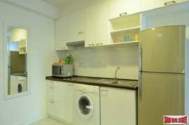 49 Plus 2 - Spacious Top Floor One Bedroom Condo with City Views in Thong Lo
