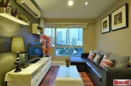 49 Plus 2 - Spacious Top Floor One Bedroom Condo with City Views in Thong Lo