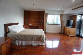 Kallista Mansion - Large Luxury Three Bedroom + Maids Room in Well Maintained Nana Property - Pet Friendly!
