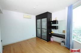 Watermark Chaophraya River - Three Beds Three Bath Condo With Spectacular Views Of Bangkok And Chao Phraya River For Sale.