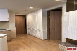 Noble Around 33 - Stylish 2-Bed Condo, Prime Phrom Phong Location