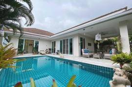 Lovely 3 Bed 2 Bath Pool Villa For Sale at Woodlands