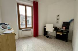 5 room, 86m2 Village house for sale in Autignac - 135 000 € *