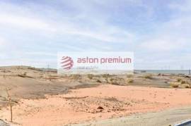 Corner | Central Location | Easy Access | Private