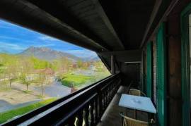 Charming & pretty suite close to city center