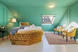Four-Bedroom Villa with pool, sauna and garden